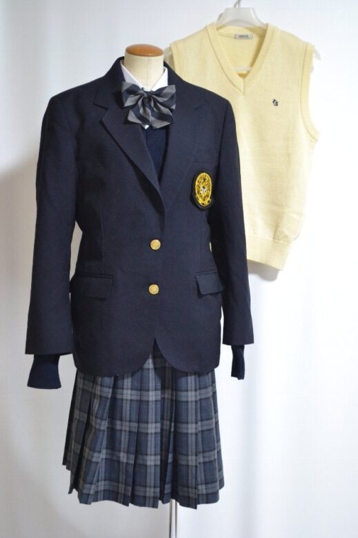 東京成徳大学高校　制服