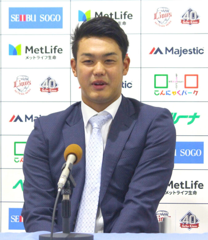 髙橋光成